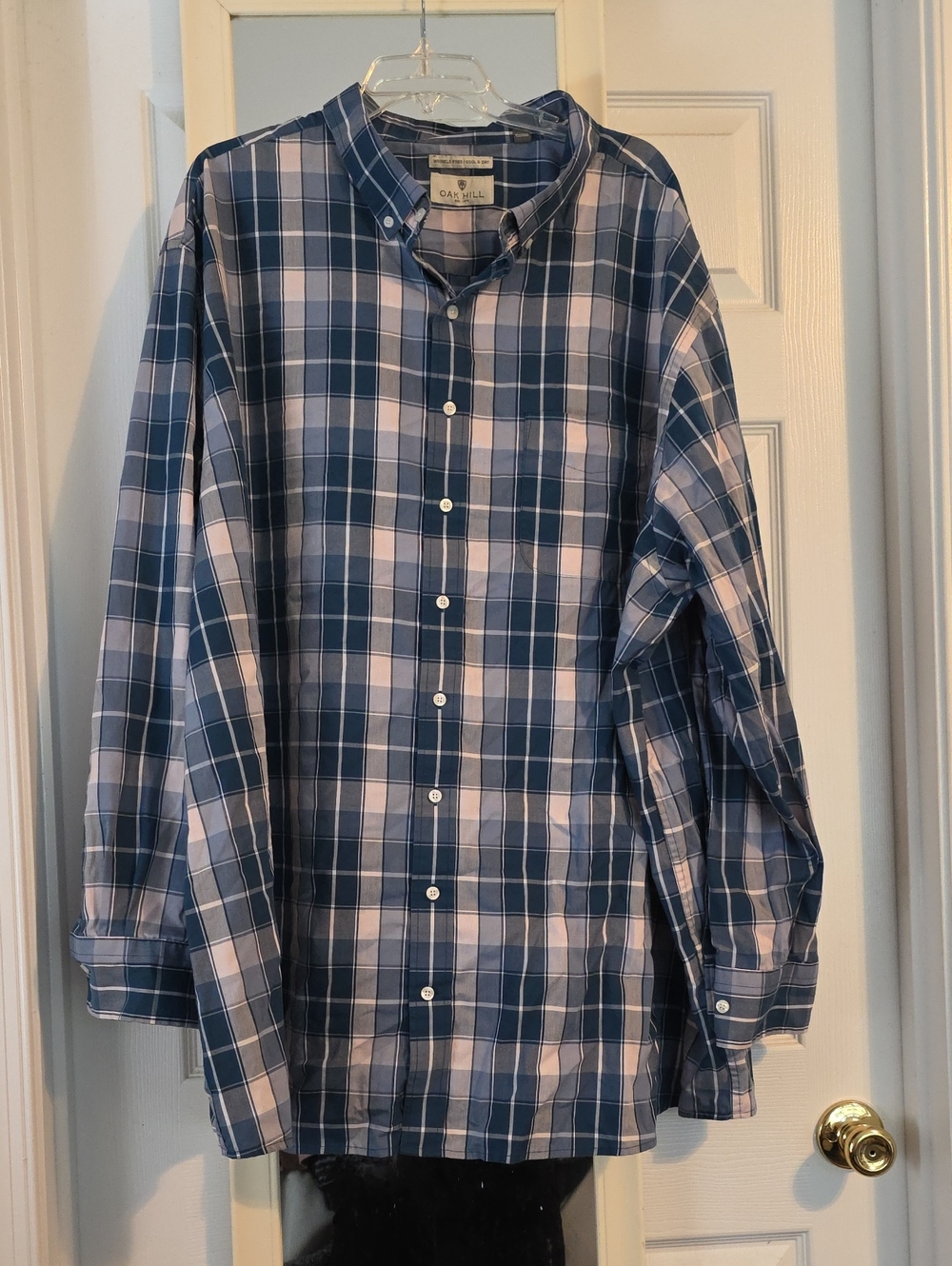Oak Hill Men's Blue Plaid Button-Down Shirt